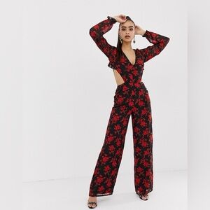 NEW WITH TAGS MISSGUIDED Floral Open Back Jumpsuit